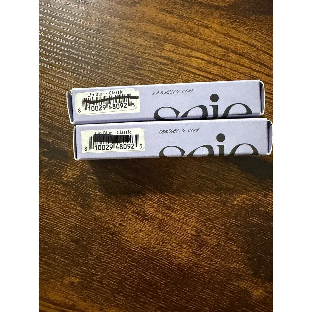 Saie Lip Blur Matte-Blurring Lipstick Classic Red 2.5g Lot of 2 New‎ in Box